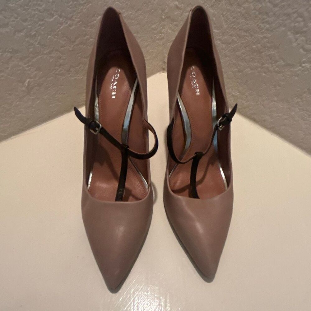Coach Fulten T-Strap Leather Pump Heels Taupe Brown Contemporary Chic Size 10 - Picture 2 of 14